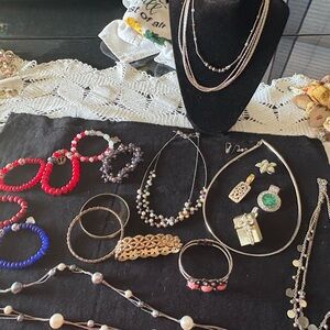 Elegant Multi-Color Necklace Set